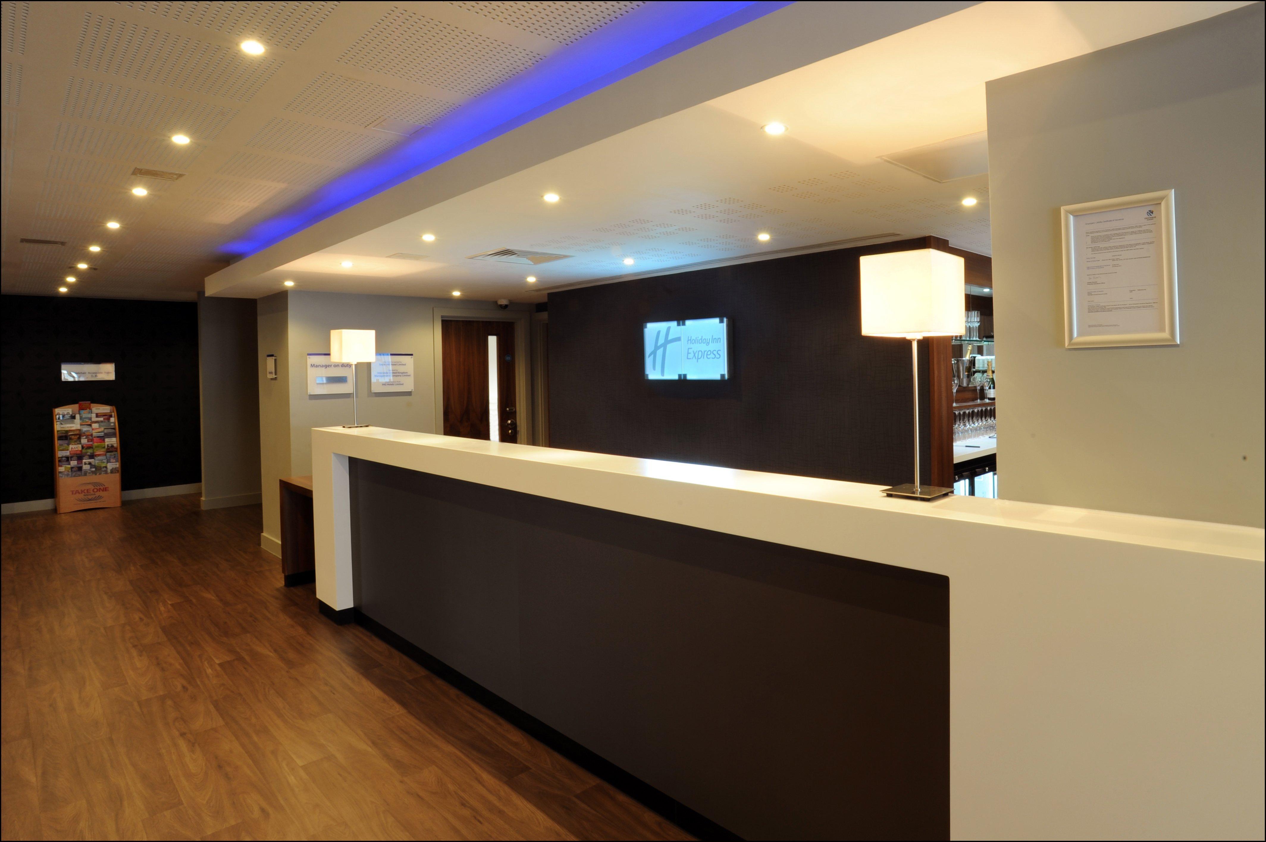 Holiday Inn Express Birmingham - Snow Hill By Ihg Bagian luar foto