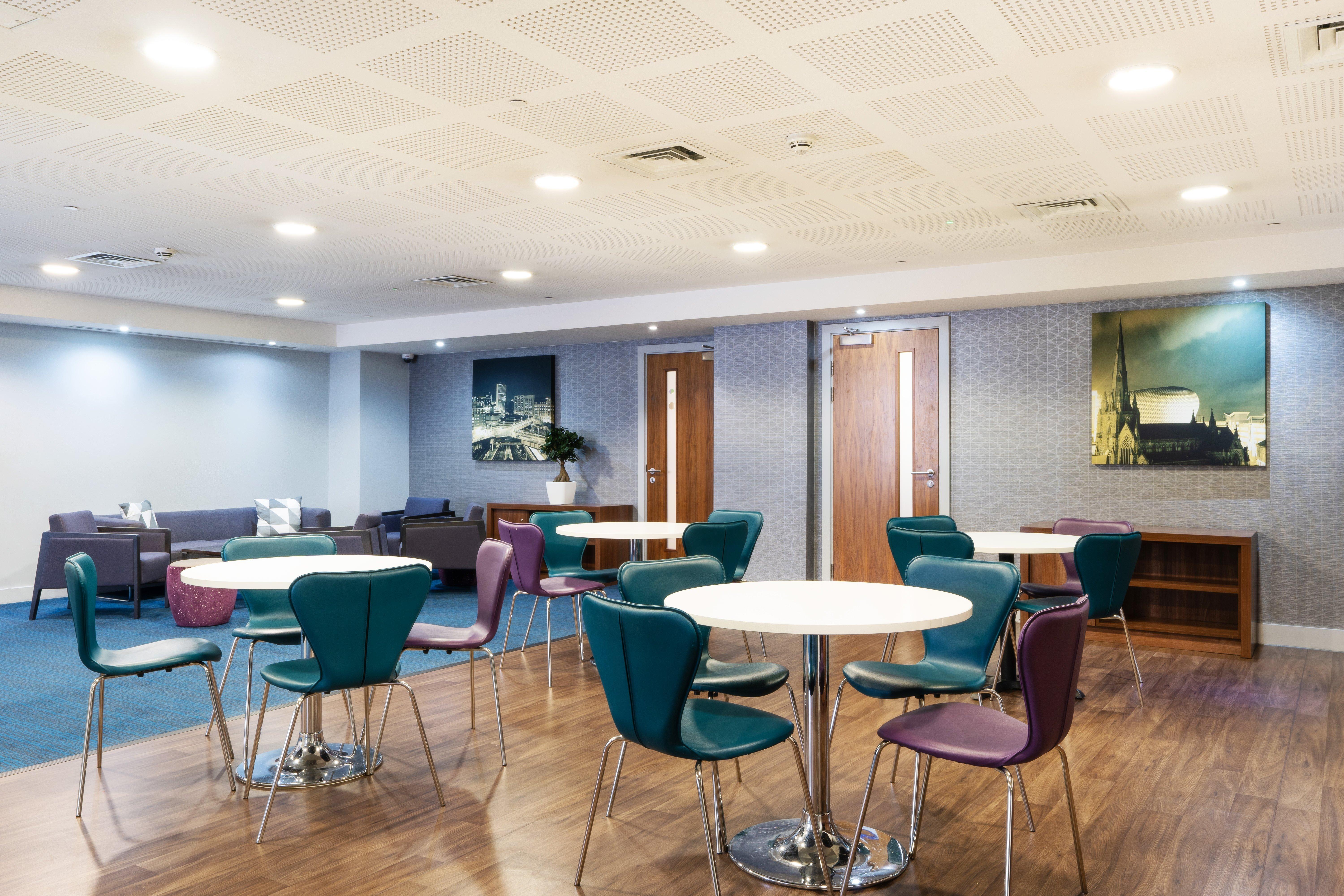 Holiday Inn Express Birmingham - Snow Hill By Ihg Bagian luar foto