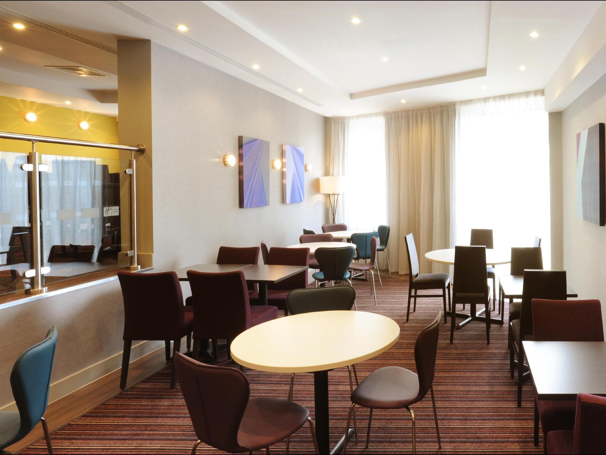 Holiday Inn Express Birmingham - Snow Hill By Ihg Bagian luar foto