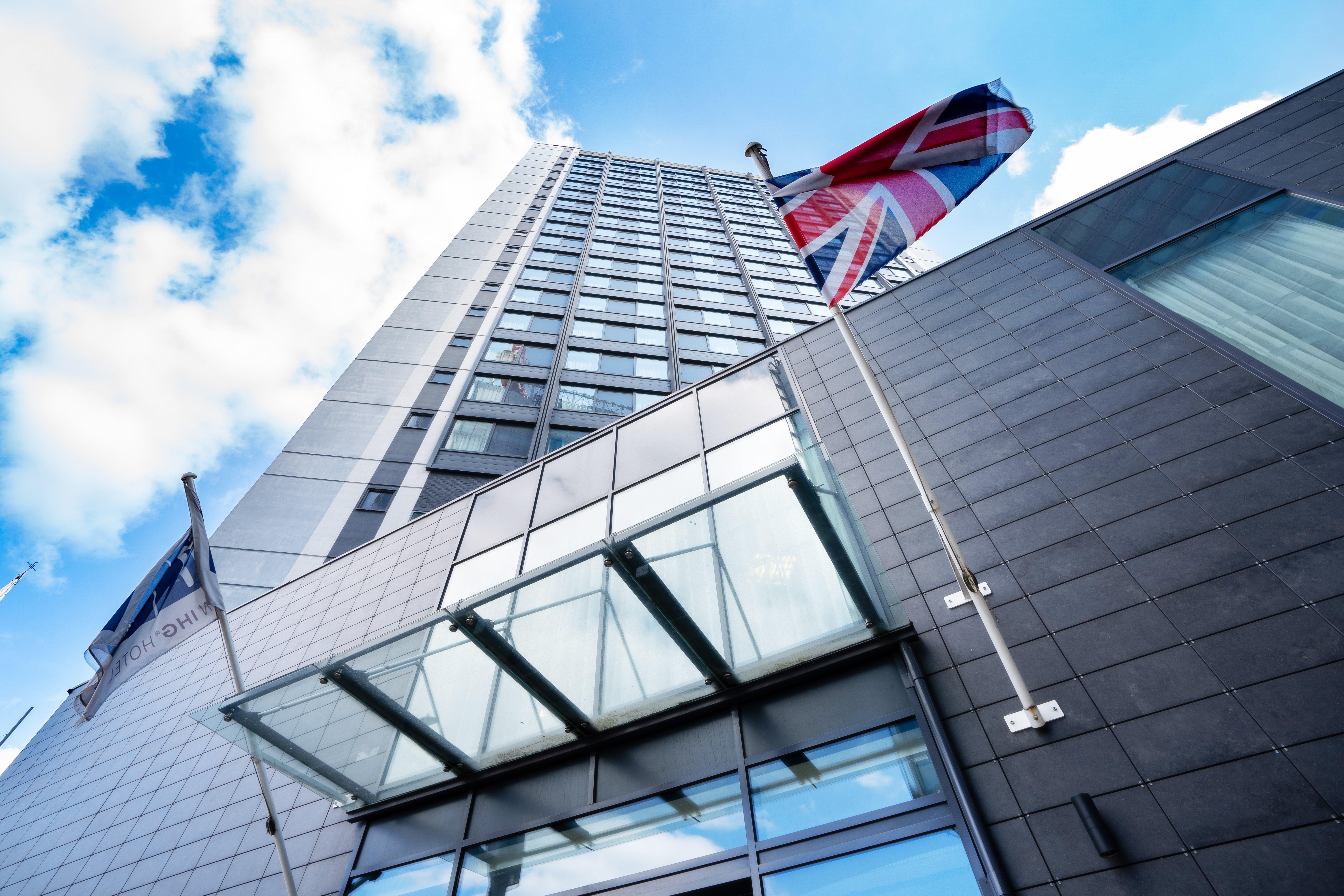 Holiday Inn Express Birmingham - Snow Hill By Ihg Bagian luar foto