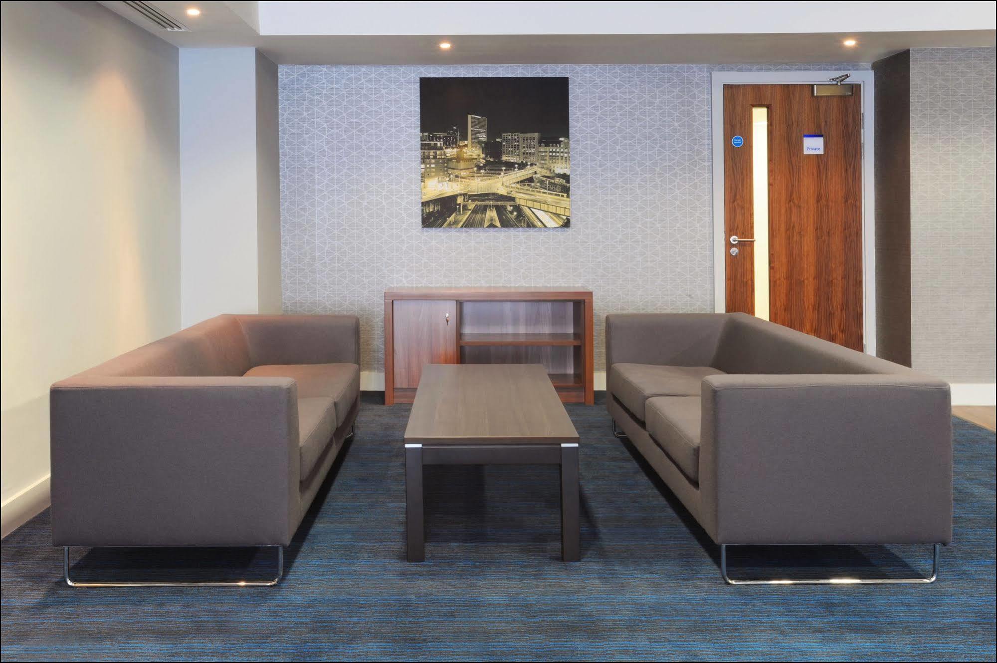 Holiday Inn Express Birmingham - Snow Hill By Ihg Bagian luar foto